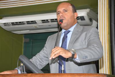 Homenagem a deputado federal Cacá Leão terá nova data