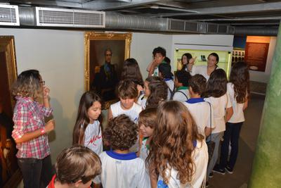 Estudantes do Colégio Miró conhecem Paço Municipal