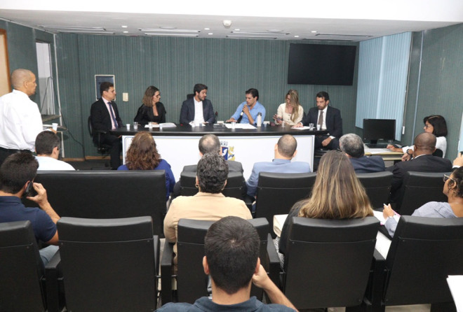 Comissão de Finanças amplia debate sobre desapropriação de imóveis