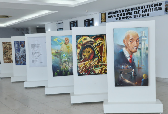 Em cartaz até dia 16, exposição preserva memória de Cosme de Farias