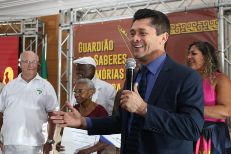 Evento histórico reconhece destaques da capoeira
