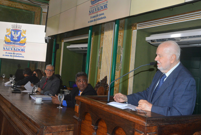 Câmara homenageia Manoel Castro no “Lembranças do Futuro de Salvador”