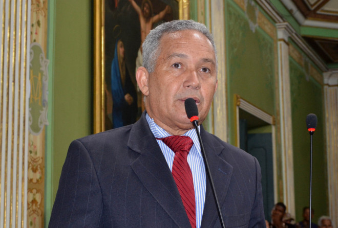 Téo Senna rebate declaração de deputado sobre violência