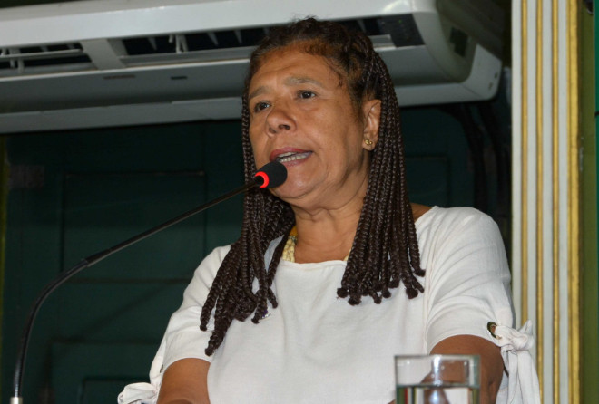 Marta aponta retrocesso em suspensão do vagão exclusivo para mulheres