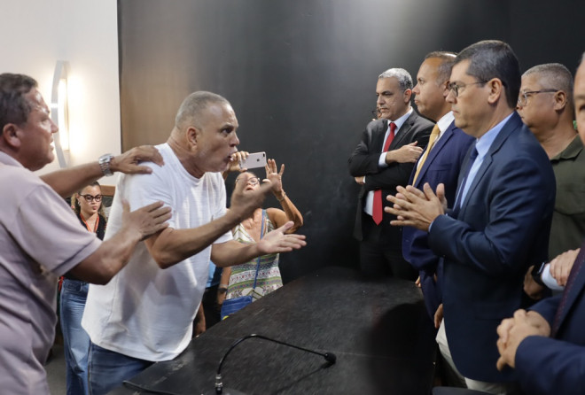 Claudio Tinoco classifica invasão à Câmara como “crime à democracia”
