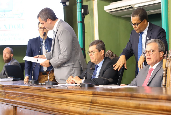 Segurança e saúde dominam os debates na Câmara