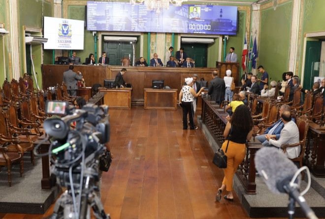 Vereadores discutem fiscalização de empréstimos consignados