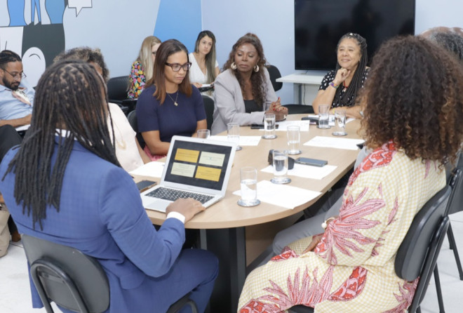 Comissão de Reparação se reúne com Delegacia de Combate ao Racismo