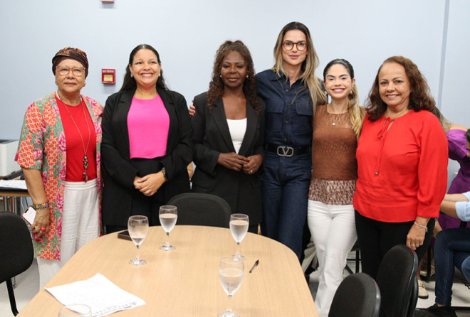Ireuda Silva é reconduzida à presidência Comissão da Mulher e à vice da Reparação