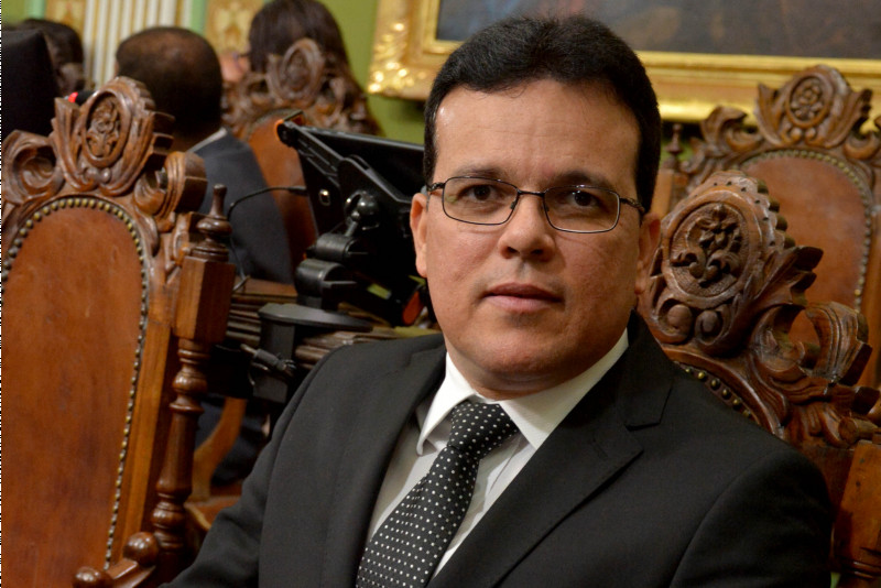 Ricardo Almeida propõe reconhecimento para Embaixadores do Rei