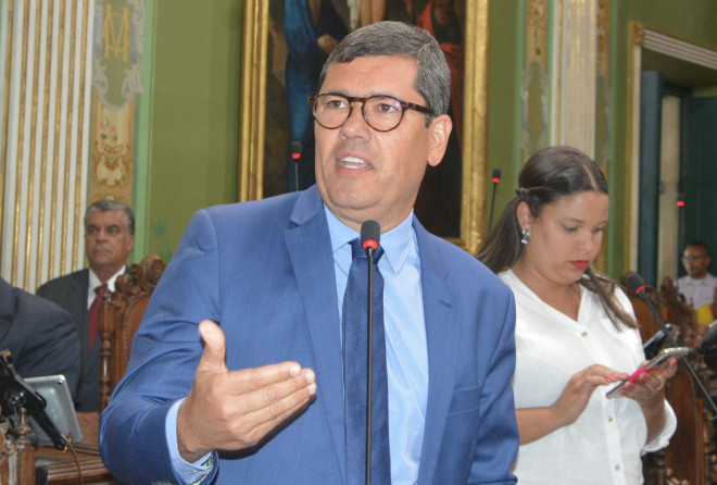 CMS aprova identificação facial nas escolas municipais