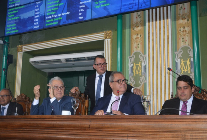 Câmara reinicia trabalhos legislativos