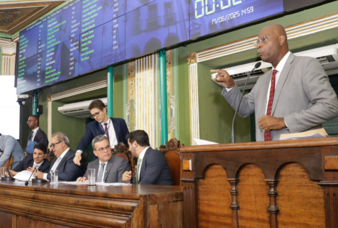 Vereador Hamilton Assis cobra investigação para denuncia de execução de jovem negro em São Marcos