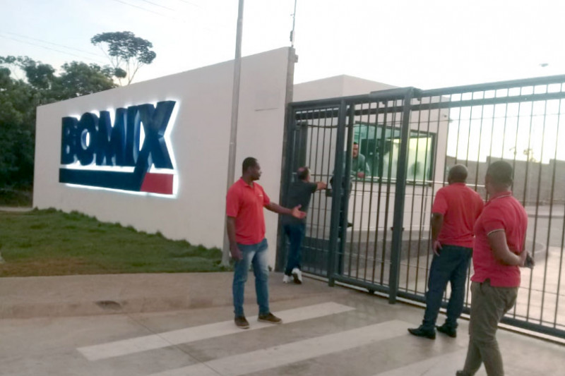 Suíca defende trabalhadores de  limpeza da fábrica Bomix