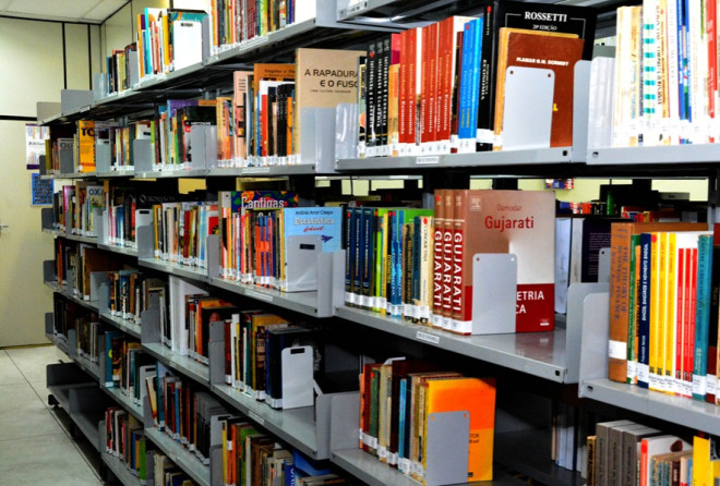 Biblioteca Professor Jorge Portugal realiza primeiro encontro de 2026 do Clube do Livro