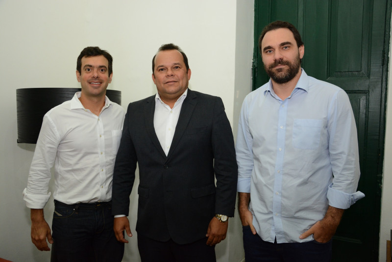 Deputados visitam Geraldo Júnior   