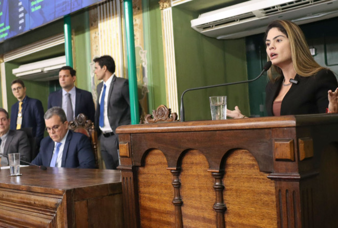 Marcelle Moraes cobra transparência em programa de castração animal