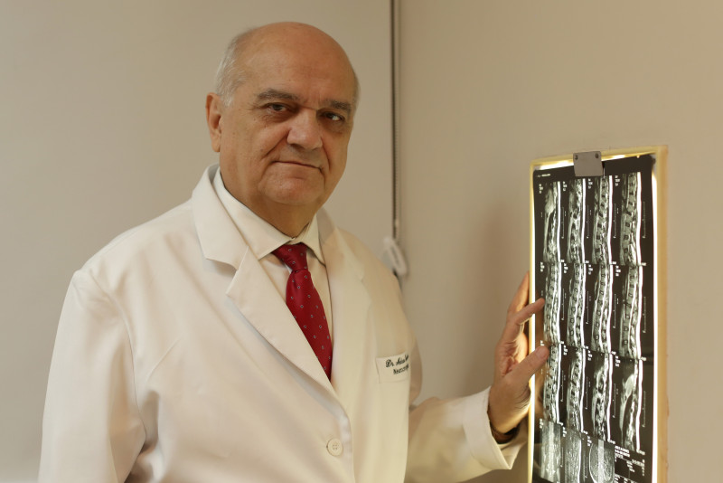 Câmara homenageia vice-presidente da Fundação de Neurologia