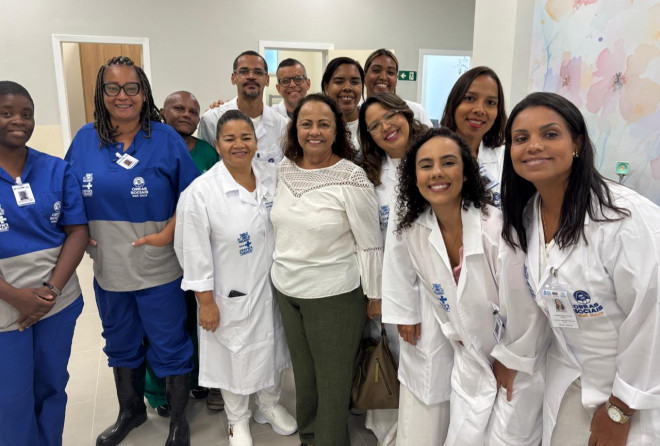 Aladilce participa da inauguração do Hospital Mont Serrat