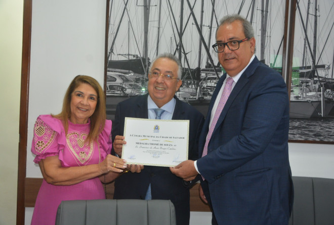 Câmara homenageia advogado e empresário Francisco Catelino