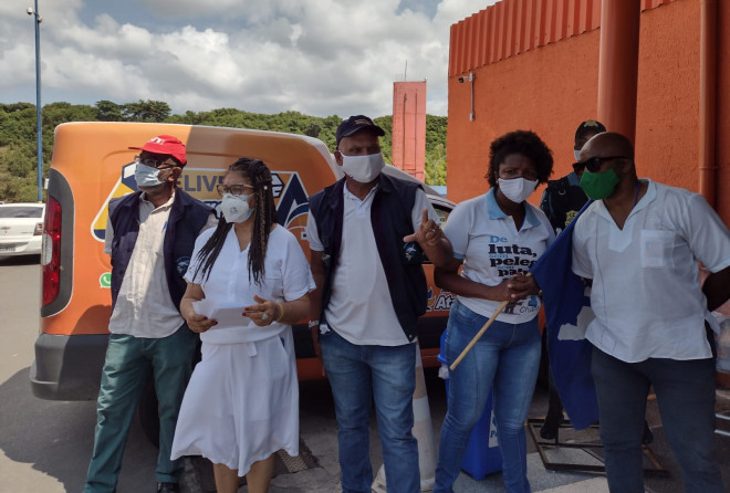Marta Rodrigues participa de protesto de vigilantes