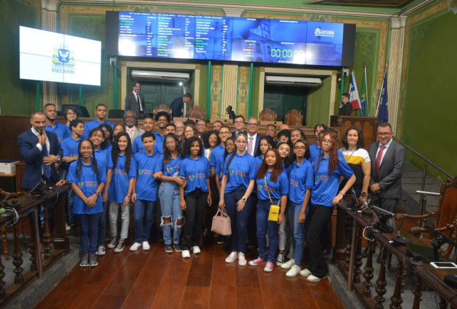 Vereadores do Parlamento Jovem são empossados na Câmara