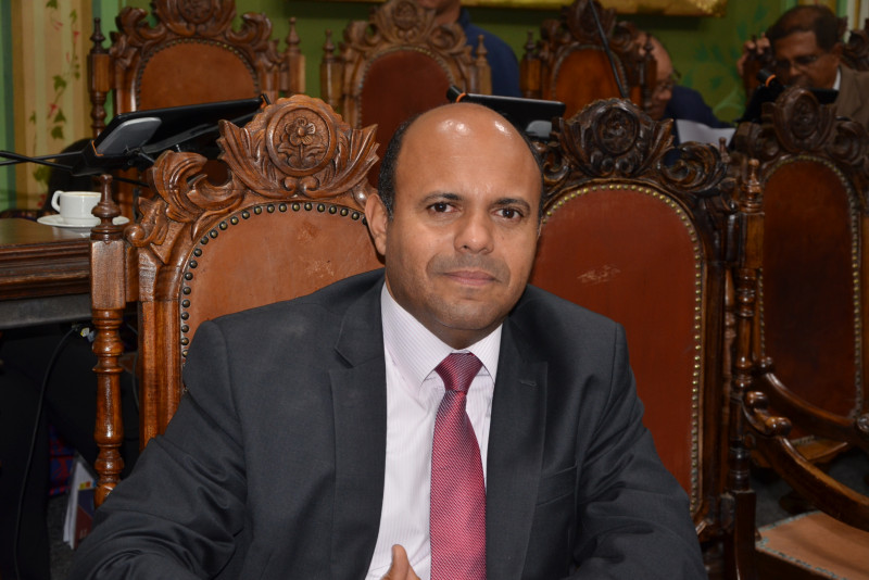 Kiki Bispo indica construção de dois complexos esportivos