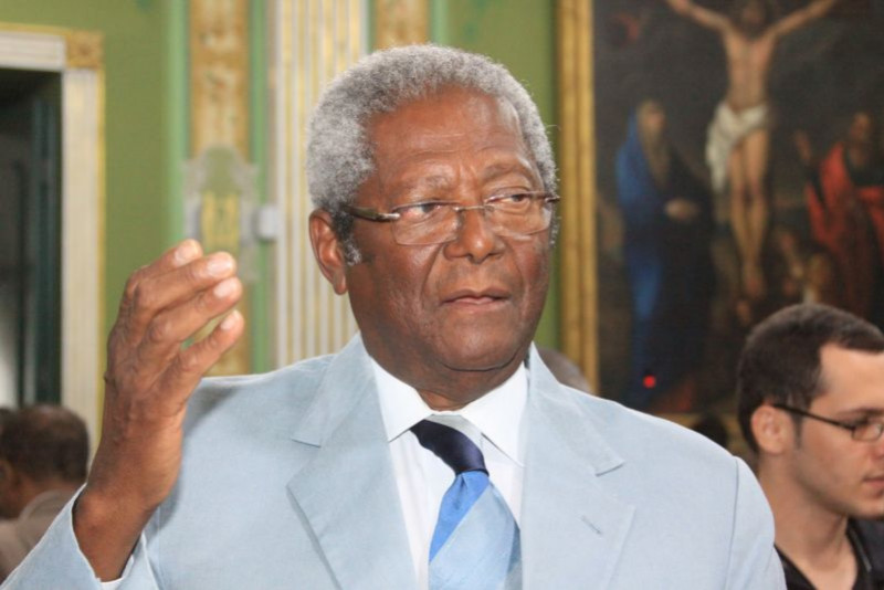 Edvaldo Brito vai ofertar curso popular de tributos