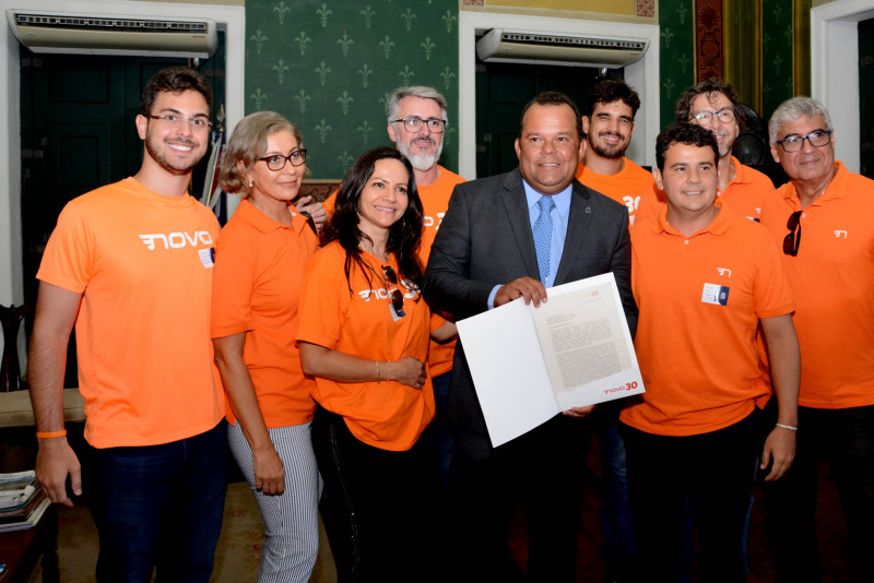 Presidente da Câmara recebe  representantes do Partido Novo