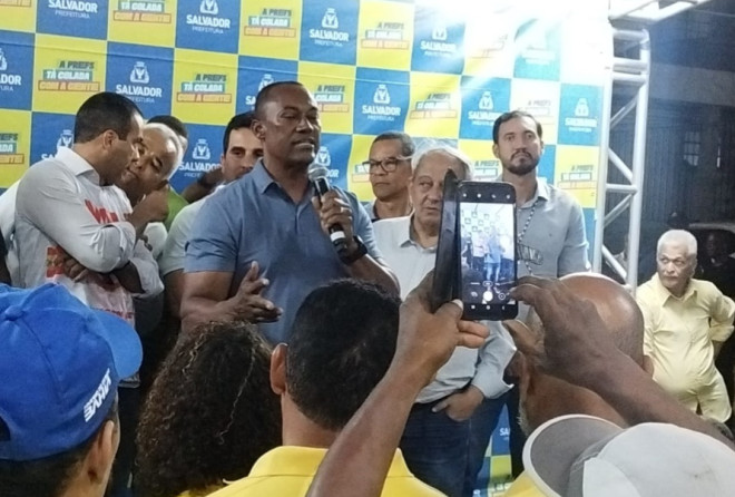Carolino participa da Lavagem de Itapuã