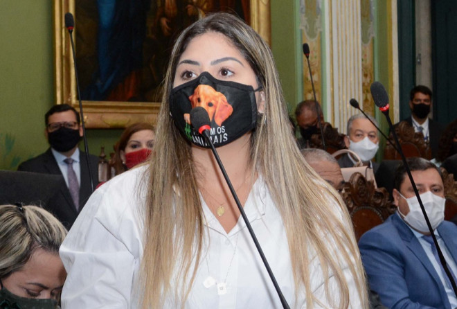 Marcelle Moraes repudia atitude de Luís Mariz