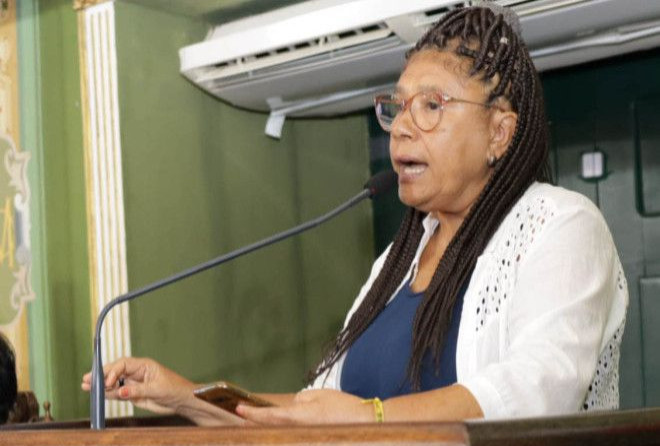 Marta Rodrigues afirma que “Bruno Reis questiona o STF e ignora tarifaço”