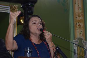 Aladilce Souza quer acesso livre em  academia de personal trainer com aluno