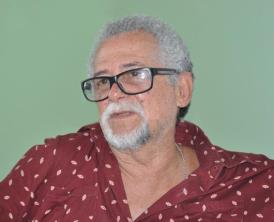 Câmara reconhece trajetória artística do poeta Capinan
