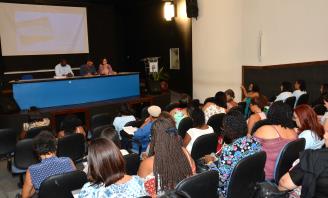 Seminário de gestores de escolas tem foco na formação continuada