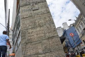 Projeto propõe tombamento de obra de Carybé na Rua Chile
