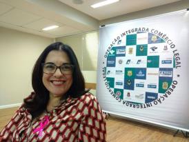 Vereadora participa de reunião para coibir comércio ilegal
