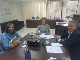 Téo Senna apresenta demandas escolares à SMED