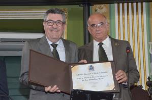 Escritor Hugo Homem recebe cidadania soteropolitana