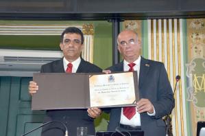 Renato Jorge Figueredo de Araújo recebe homenagem