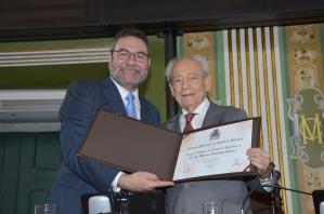 Título de Cidadão do Salvador ao advogado Maurício Vasconcelos