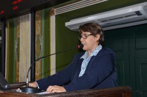 Câmara homenageia pioneira da instrumentação cirúrgica na Bahia